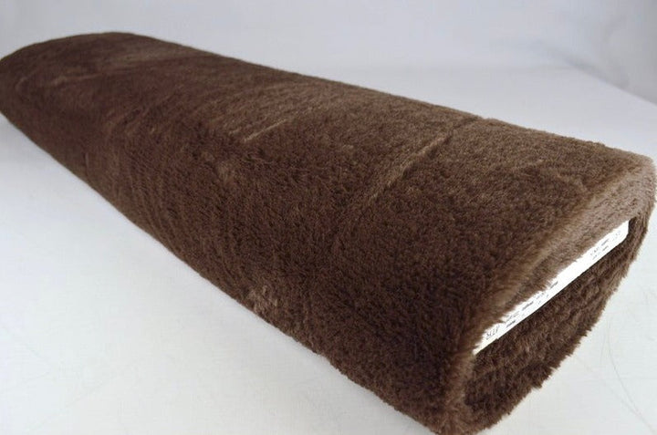 BRUN PLYSCHTYG MED STRETCH OCH KORT LUGG