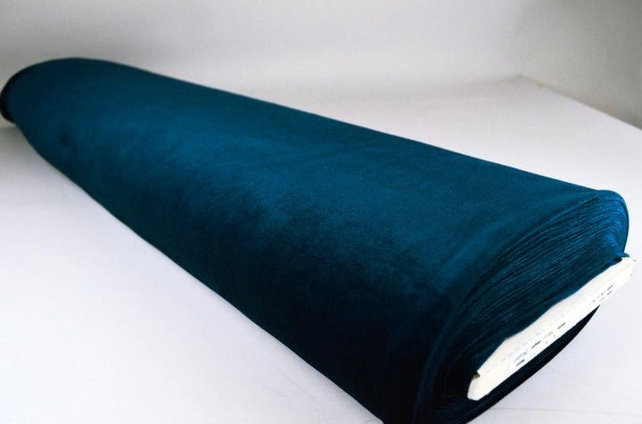 MÖRK PETROLEUMSBLÅ SAMMETSTYG MED STRETCH