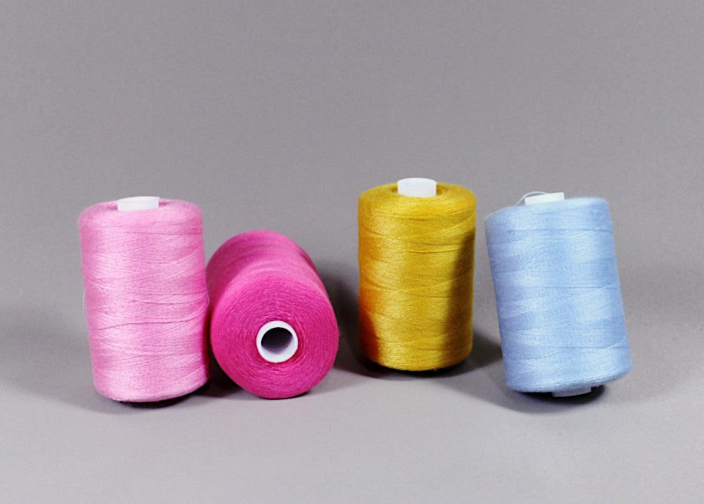 LJUS GUL STARK POLYESTER SYTRÅD
