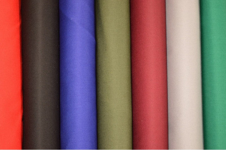 BORDEAUX TWILL TYG FÖR BYXOR ELLER YTTERKLÄDER