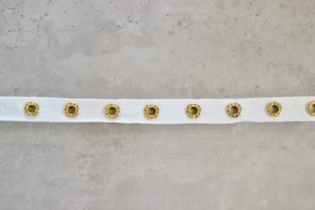 VIT BAND MED GULDRINGAR 20MM