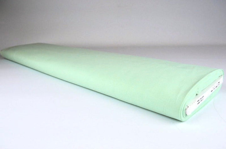 LJUS MINT BOMULLSPOPLIN – TÄTT VÄVT BOMULLSTYG