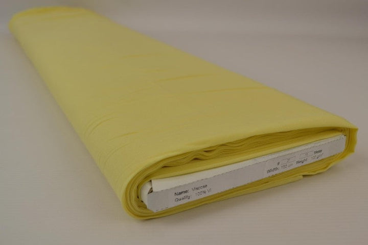 LJUSGUL VISKOSTYG – LÄTT FALL & ELEGANT MATT GLANS