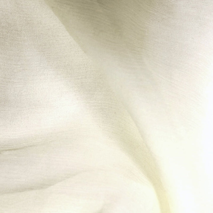 RÅVITT SIDENCHIFFONG – LÄTT, SKIRT CHIFFONGTYG - 140 CM BREDD
