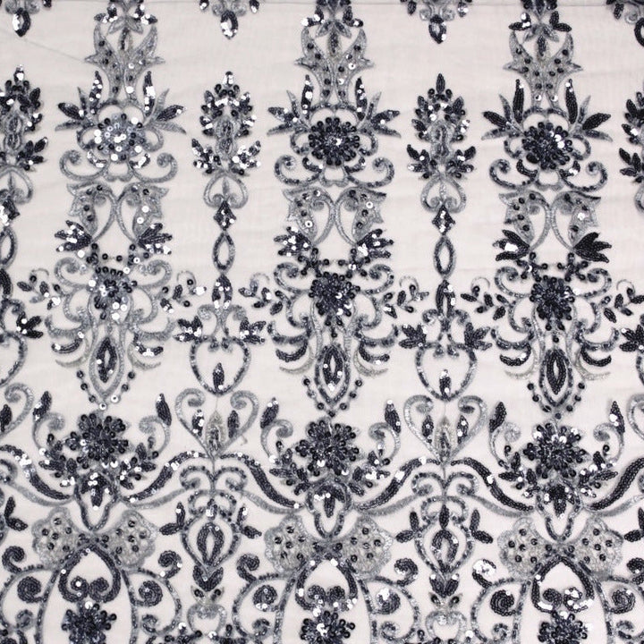 SILVER TYLLTYG MED PALJETTER OCH PÄRLOR