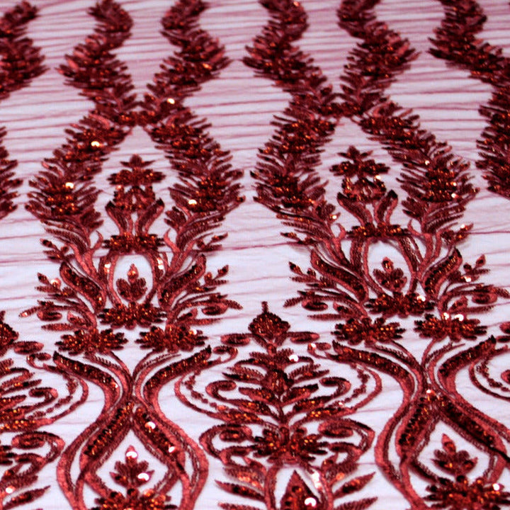BORDEAUX TYLLTYG MED PALJETTER OCH PÄRLOR