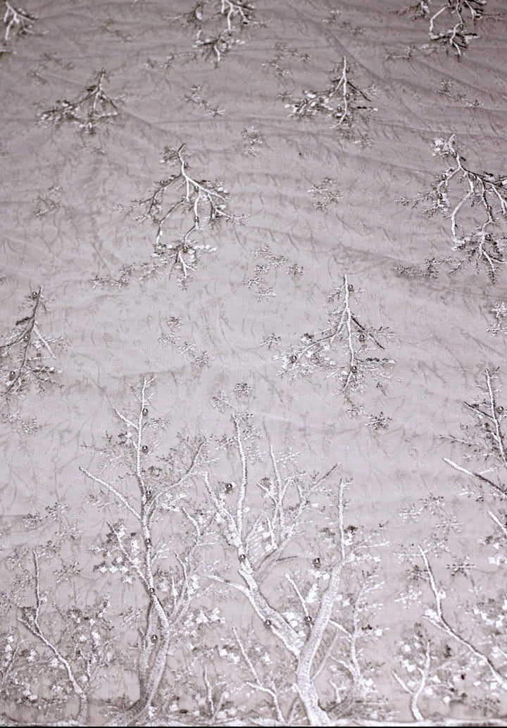 SILVER TYLLTYG MED BRODERADE TRÄD