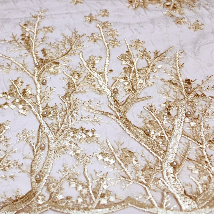 CHAMPAGNE TYLLTYG MED BRODERADE TRÄD