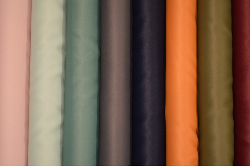 LJUSBLÅ MÖRKLÄGGNINGSTYG – 3-LAGERS GARDINTYG