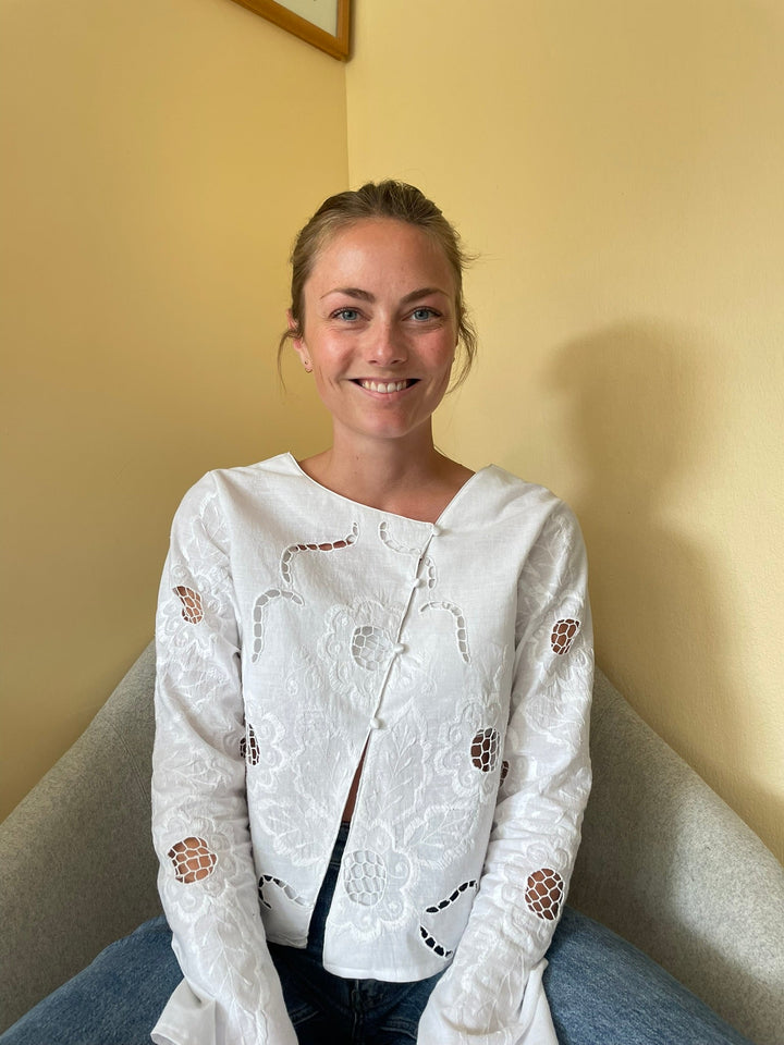 BELLA BLUSEN SYMÖNSTER – DESIGNAT AV DITTE ANDY (STL 34-50)