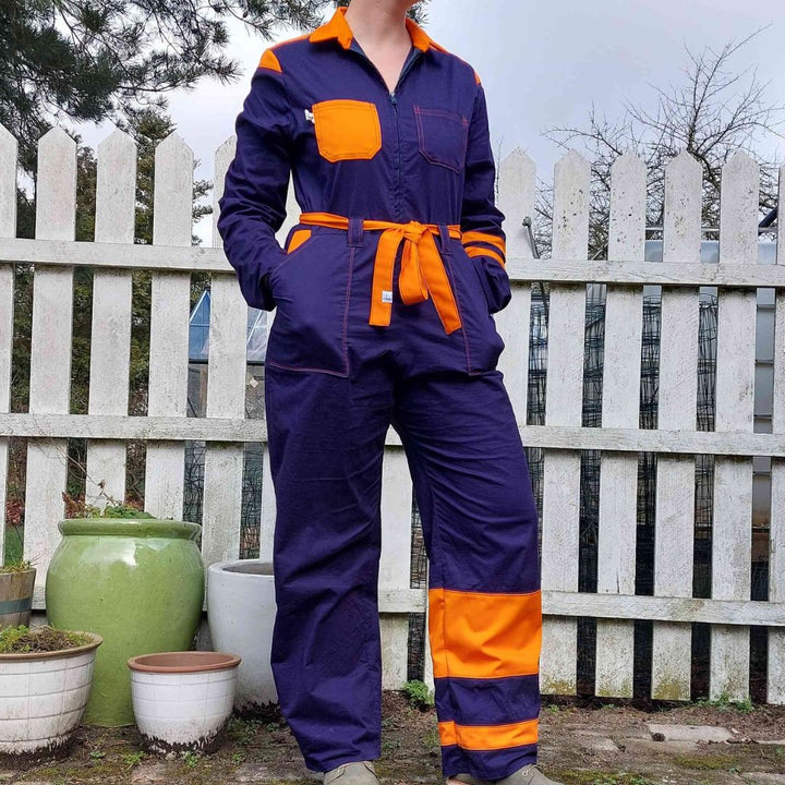 STÅLBLÅ TWILL TYG MED STRETCH FÖR BYXOR OCH KLÄDER