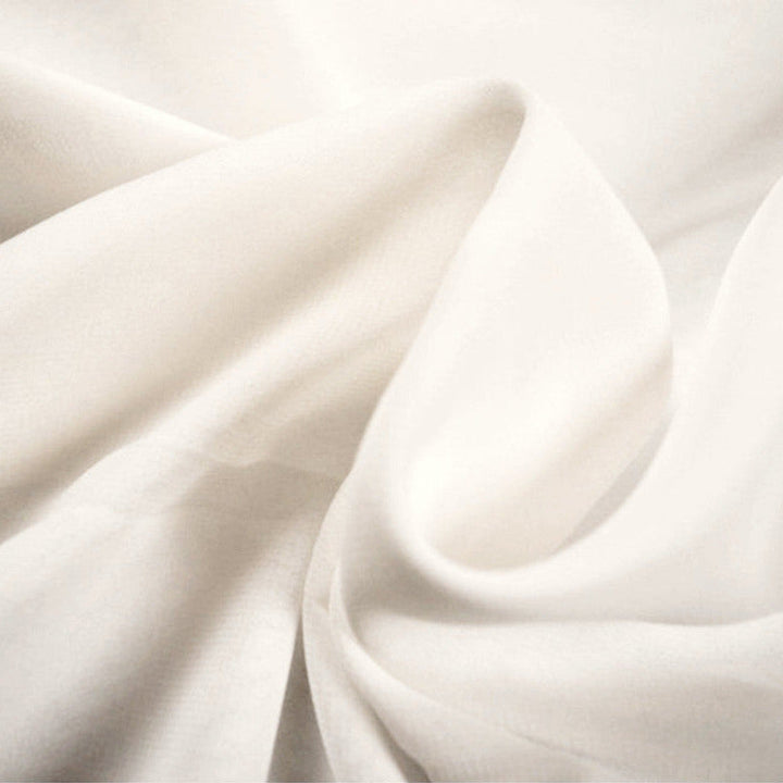 RÅVIT CHIFFONG – LÄTT, TRANSPARENT & MED VACKERT FALL