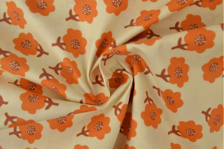 CREME BOMULDSPOPLIN MED BOTANISK BLOMSTERPRINT – RUST