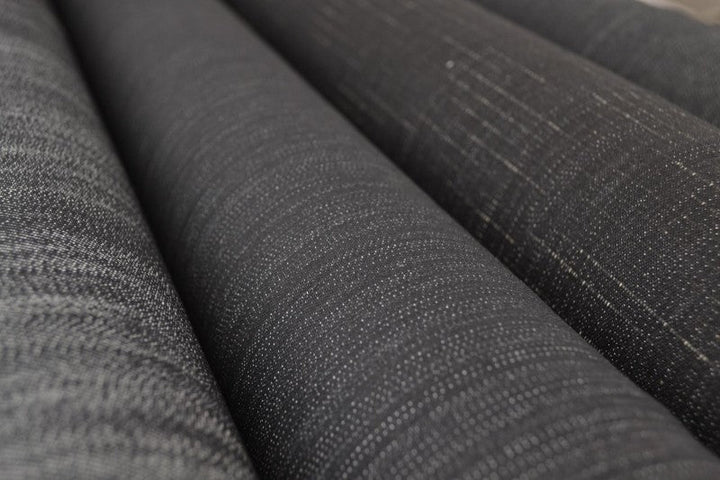 MÖRK OLIV OTVÄTTAT DENIM MED STRETCH – 300 G/M²