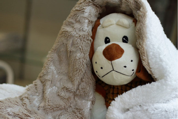 SVART MJUK PLYSCH – 10 MM LUGG & TVÄRSGÅENDE STRETCH