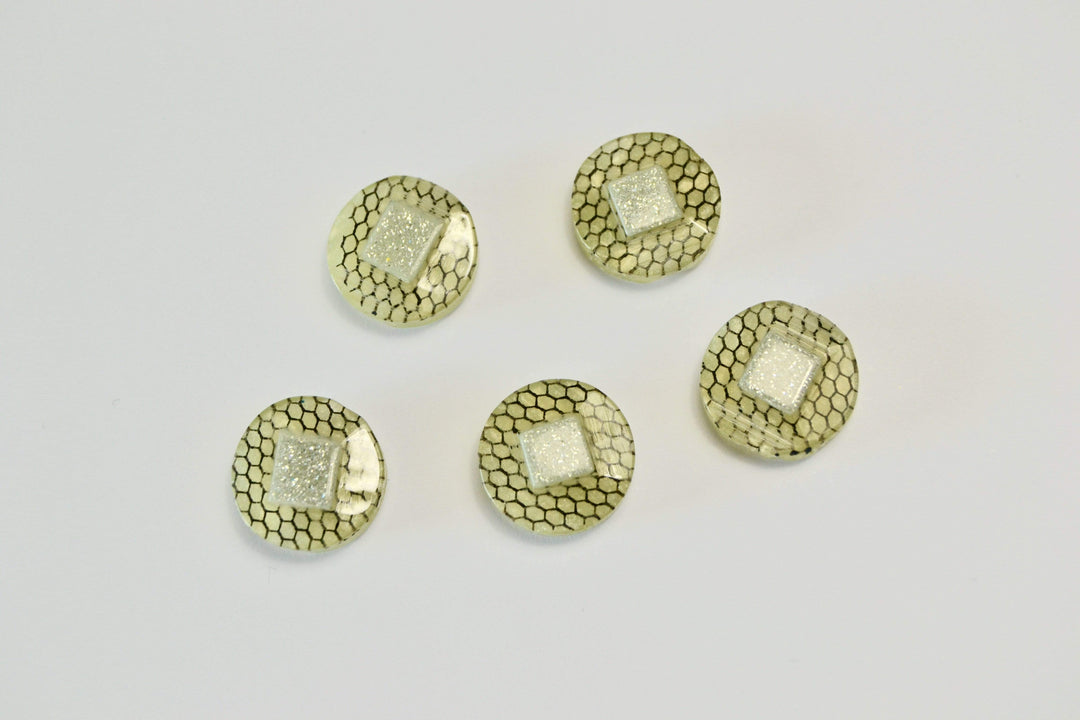 GRÖNA KNAPPAR MED SILVERGLITTER 5 ST.