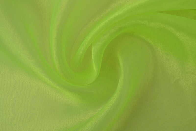LIMEGRÖN ORGANZA – TRANSPARENT & GLÄNSANDE