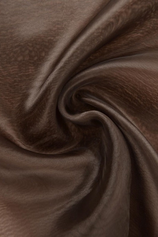 BRUN ORGANZA – TRANSPARENT & GLÄNSANDE