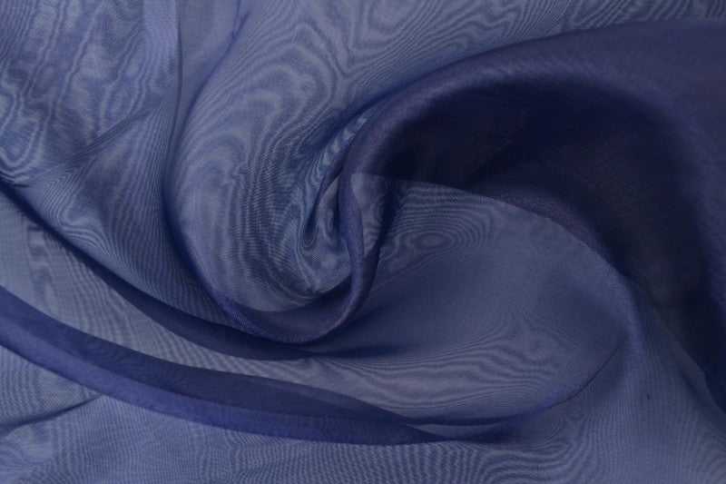 NAVY ORGANZA – TRANSPARENT & GLÄNSANDE