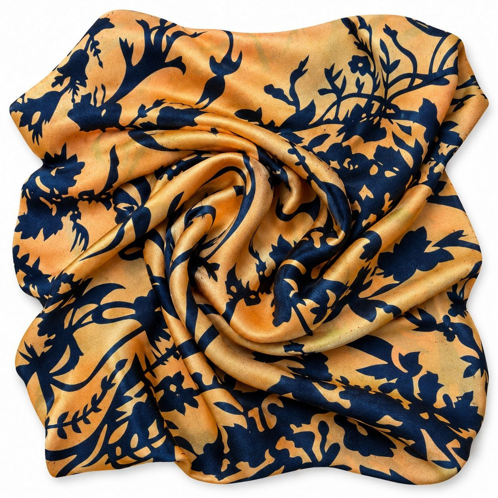 Orange och gul siden med mörkblått blomstertryck – draperad med blank glans (bild 2 av 3)