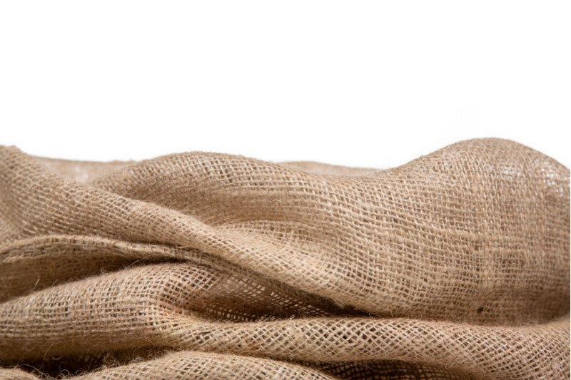 KRAFTIG NATURLIG JUTEVÄV – RUSTIK YTA & STYVT FALL