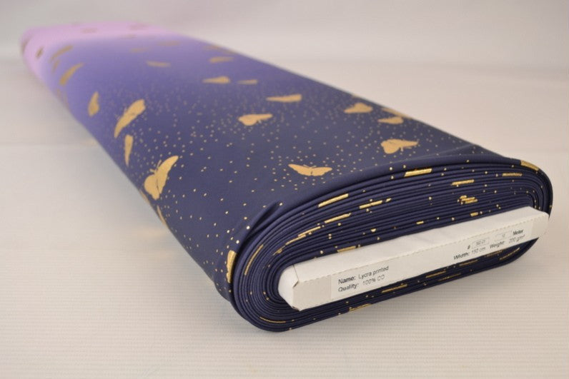 LILA LYCRA TYG FÖR BADKLÄDER OCH SPORTKLÄDER MED FJÄRILSMÖNSTER