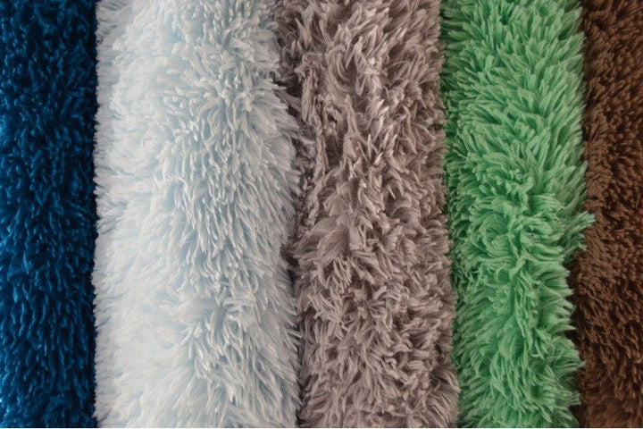 VIT LÅNGHÅRIG PLYSCH – 30 MM LUGG & TVÄRSGÅENDE STRETCH