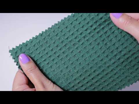 MÖRKGRÖN VÅFFEL PIQUÉ – ABSORBERANDE & SNABBTORKANDE