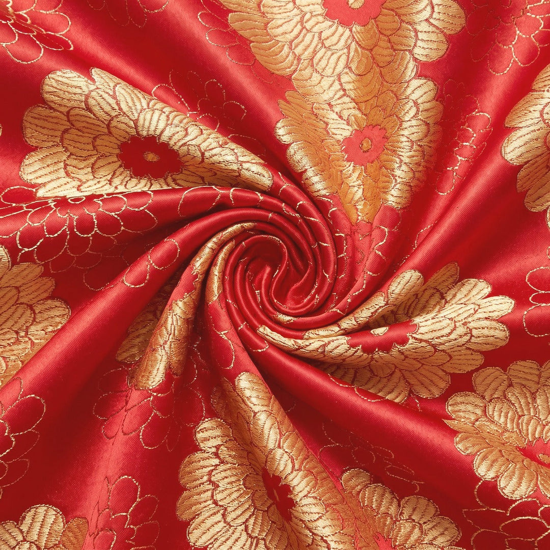 RÖD SATIN JACQUARD TYG MED RINGBLOMMOR