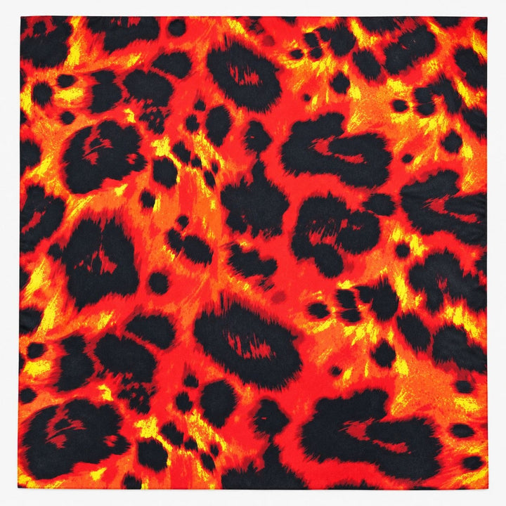 RÖD OCH ORANGE SIDEN MED LEOPARDMÖNSTER (bild 1 av 3)