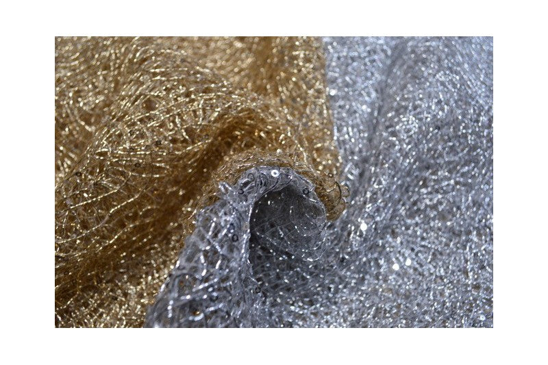 GRÖN TRANSPARENT NÄTPALJETT TYG – SMÅ 2–3 MM PALJETTER, UTAN STRETCH