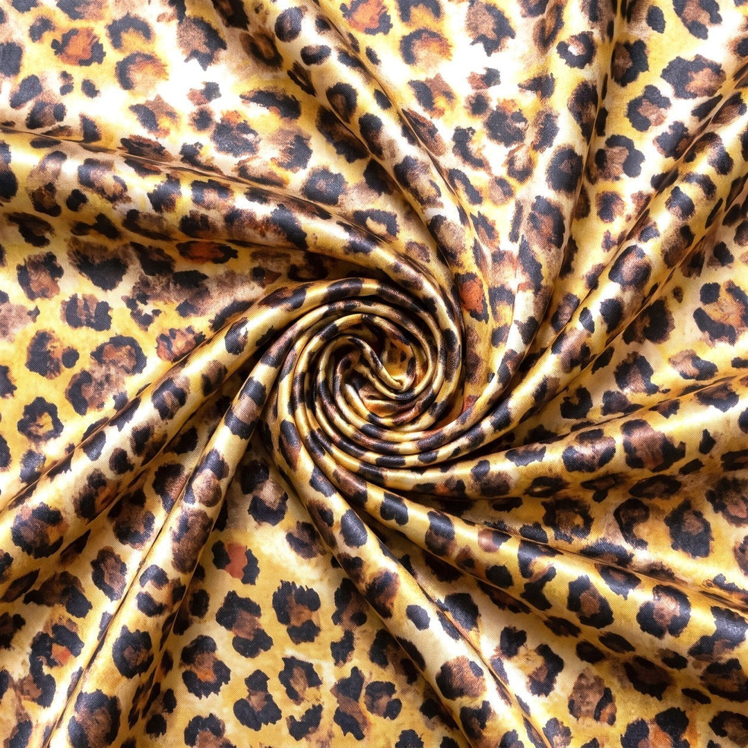 SIDEN MED LEOPARD TRYCK