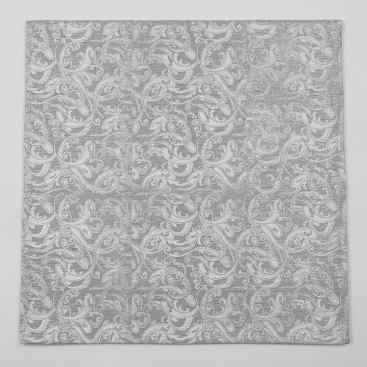 SILVER SATIN JACQUARD TYG MED BLOMSTERRANKOR (bild 1 av 3)