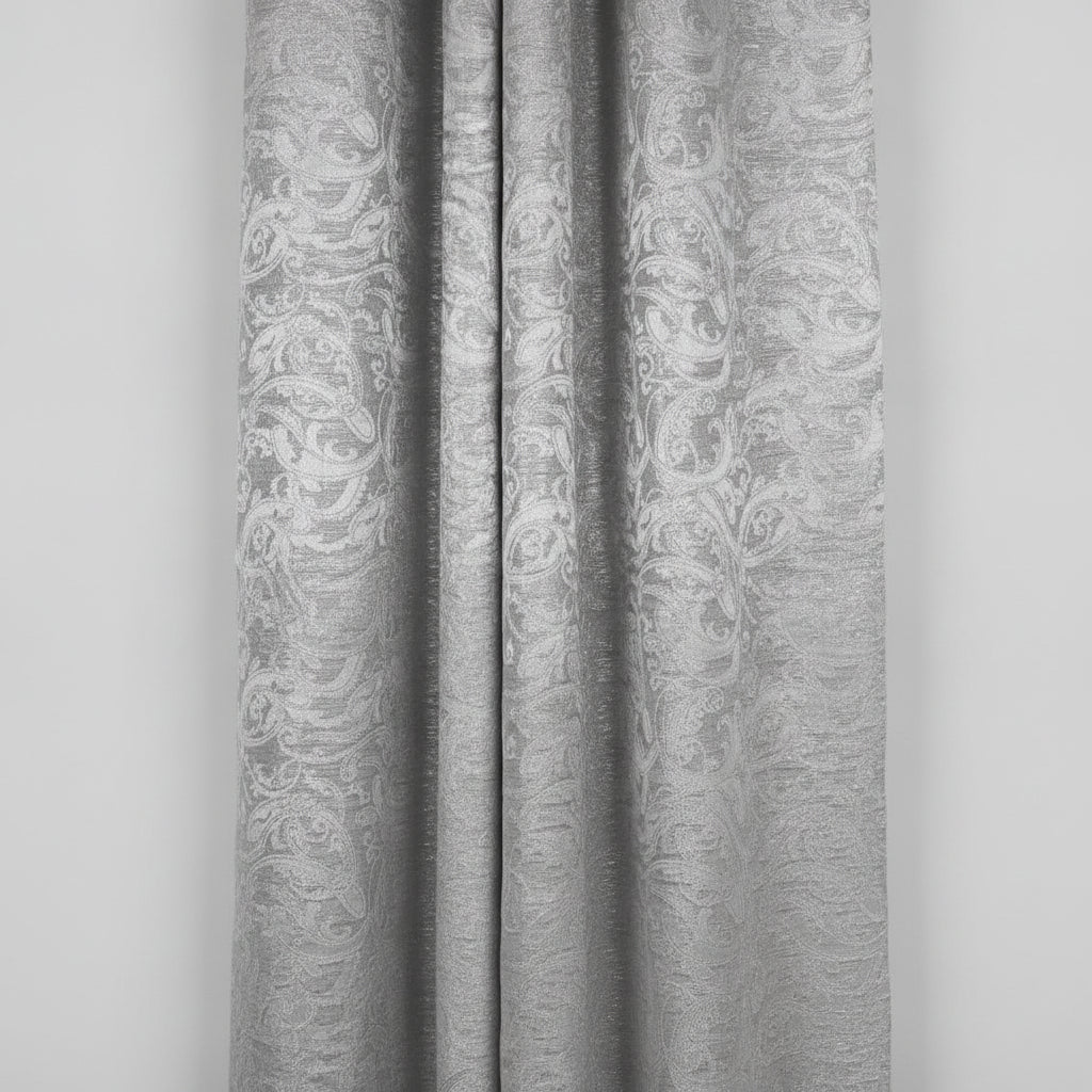 SILVER SATIN JACQUARD TYG MED BLOMSTERRANKOR (bild 2 av 3)