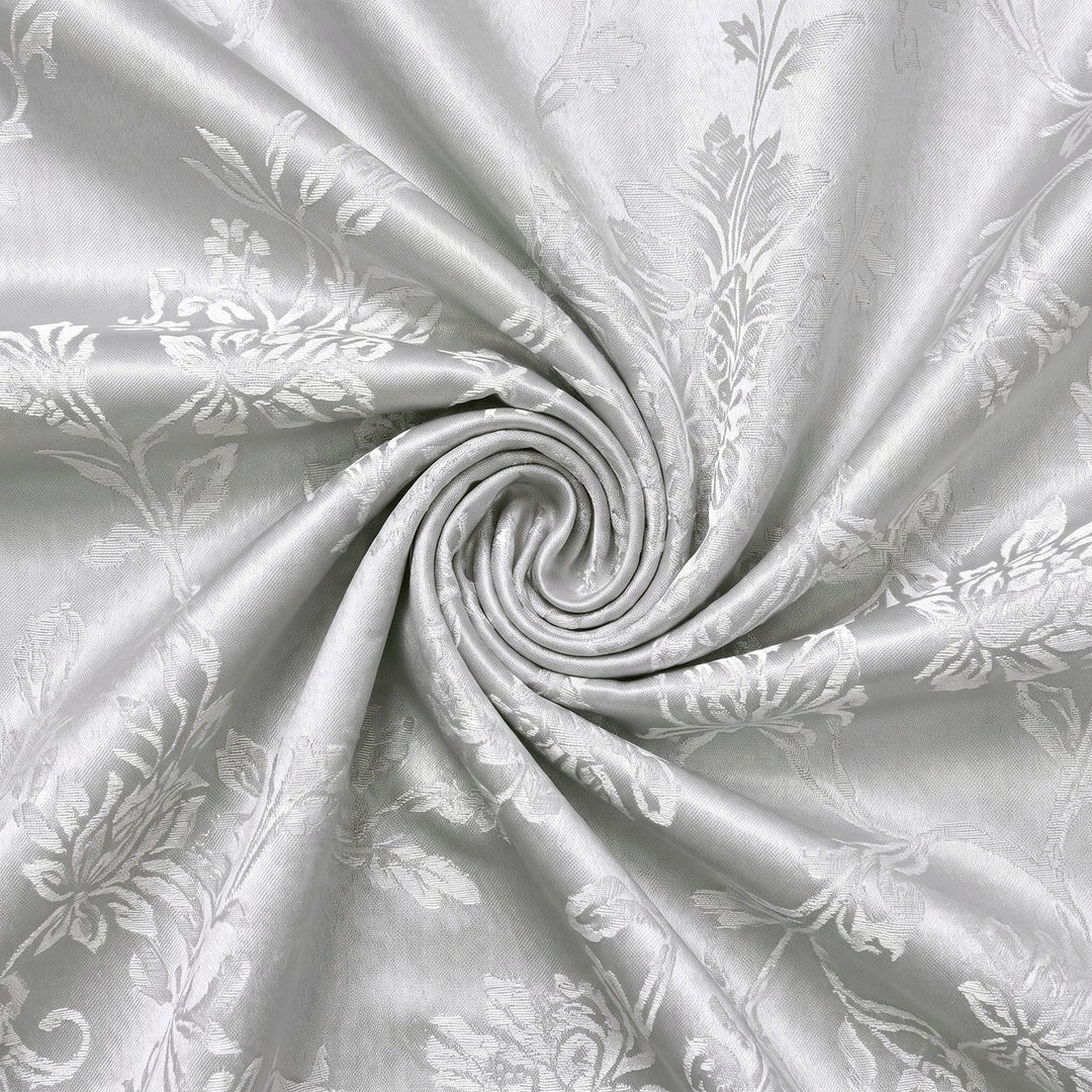 SILVER SATIN JACQUARD TYG MED BLOMSTERRANKOR