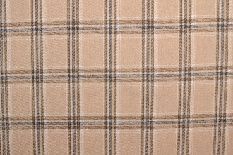 BEIGE SKOTTSKRUTEN FLANNEL M. SVARTA OCH BLÅ LINJER