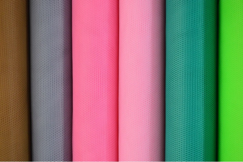 RÅVIT KLASSISK STYV TYLL