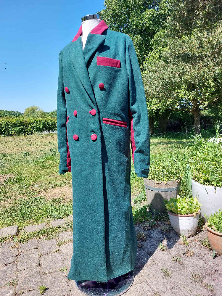 MÖRK KARAMELLFÄRGAD SLITSTARK OCH MJUK ULL/POLYESTER TYG