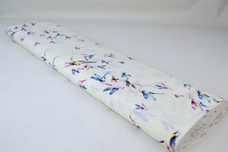 RÅVITT VISCOSETYG MED KOLIBRI TRYCK