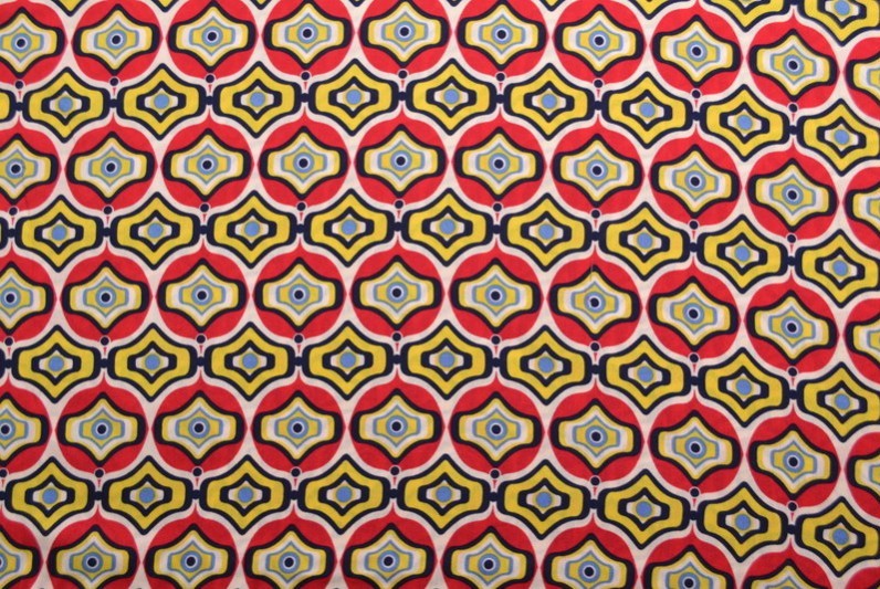 VISCOSETYG MED RÖTT OCH GULT GEOMETRISKT BÅG TRYCK