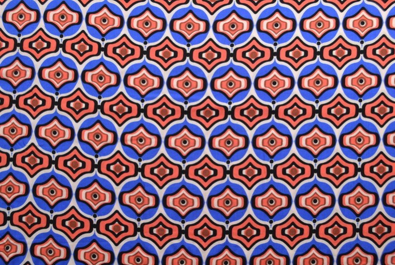 VISCOSETYG MED RÖTT OCH BLÅTT GEOMETRISKT BÅGE TRYCK