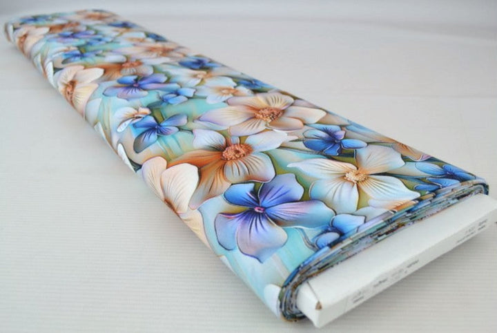 LJUSBLÅTT VISCOSETYG MED VITA OCH BLÅ BLOMMOR - DIGITAL TRYCK