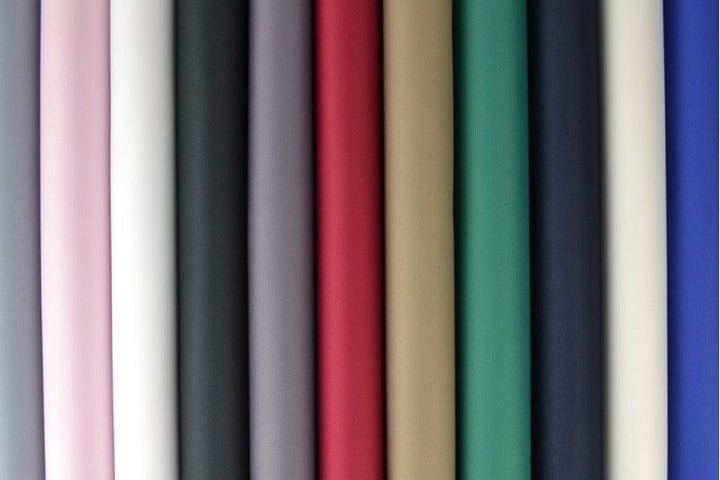 LJUSBLÅ VATTENTÄTT TYG