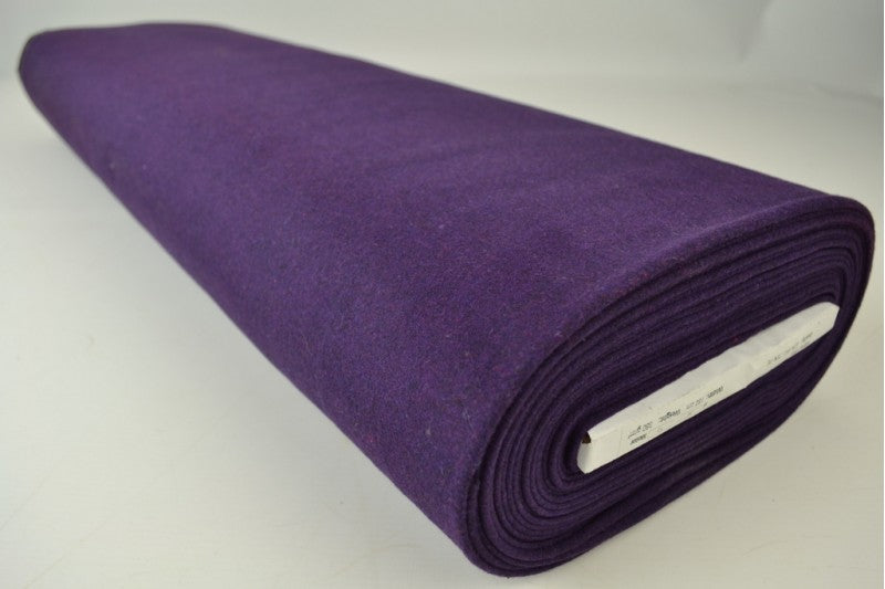 LILA SLITSTARK OCH MJUK ULLTYG